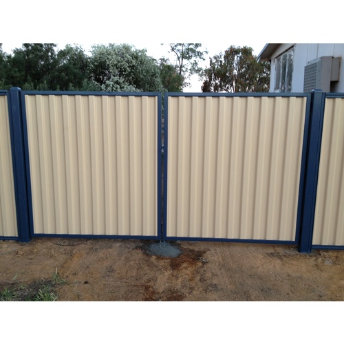 Tiger Colourbond Double Gate 1750mm H x 1610mm x 2 STD W with Trimdek Sheets, Open In